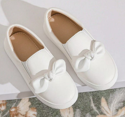WHITE BOW SLIPONS