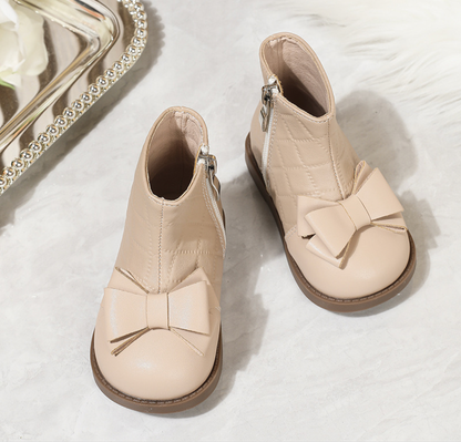 Little beige bow boots