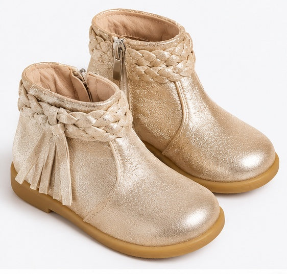 Golden braid boots