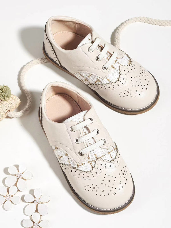 WHITE BROUGE SHOES