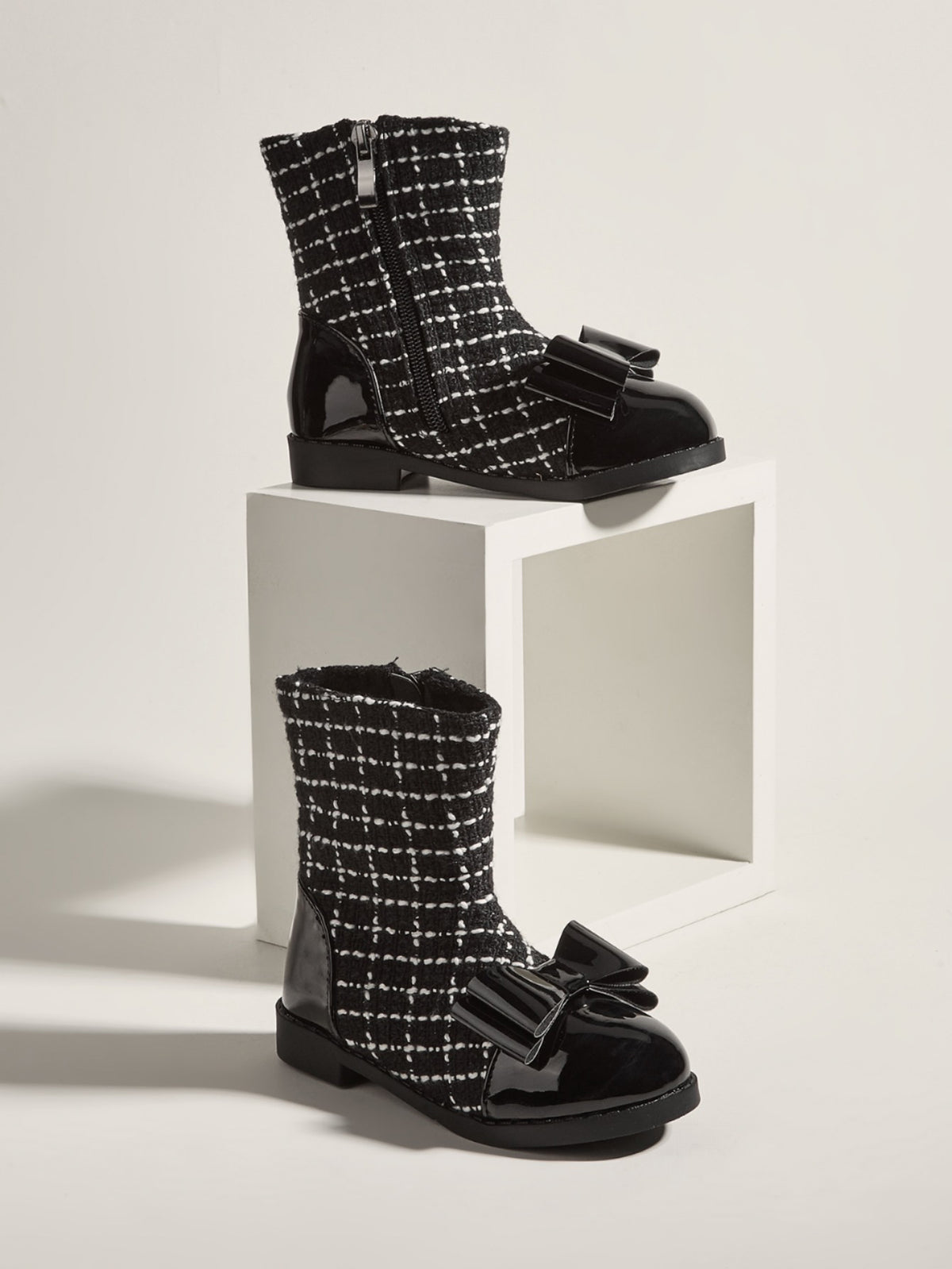 BOW ADORNED BLACK FANCY CHECK BOOTS